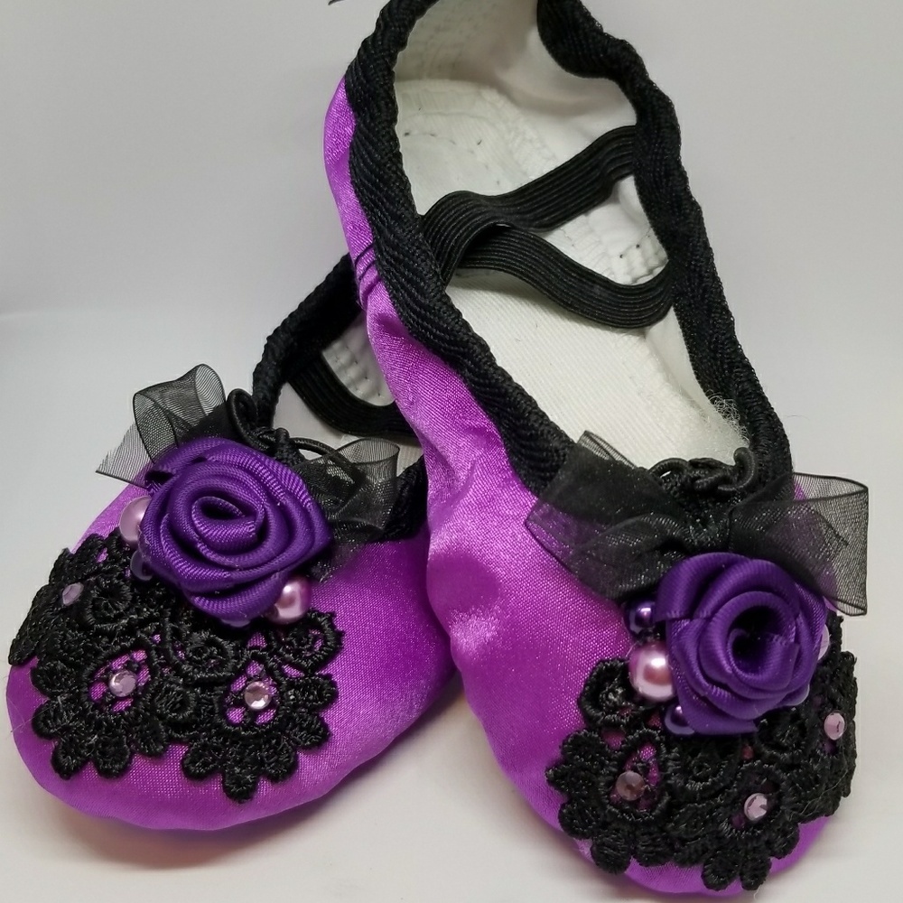 Girls ballet flats